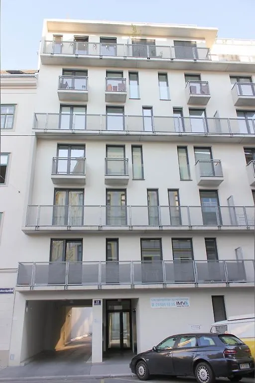 Rafael Kaiser - Paros Apartment Wien