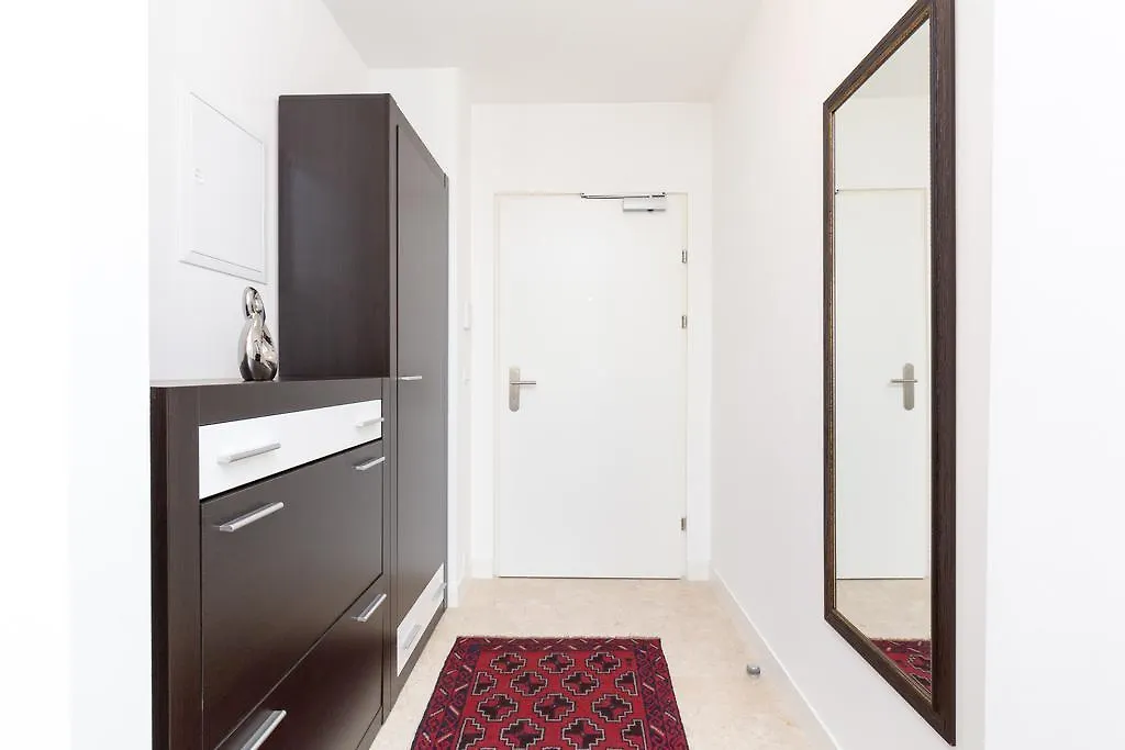 Rafael Kaiser - Paros Apartment Wien